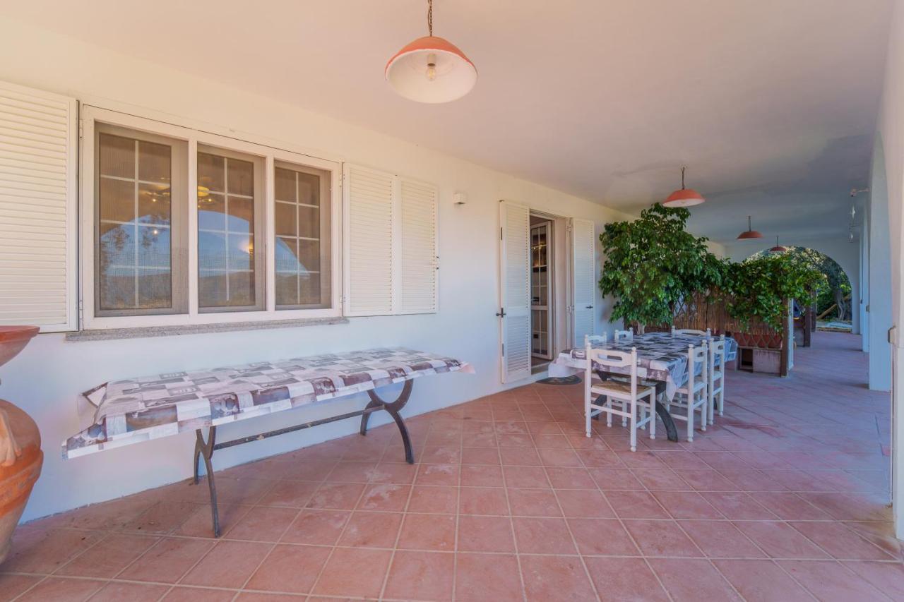 La Palazzina Nel Verde - Goelba Casa Alzi Extérieur photo