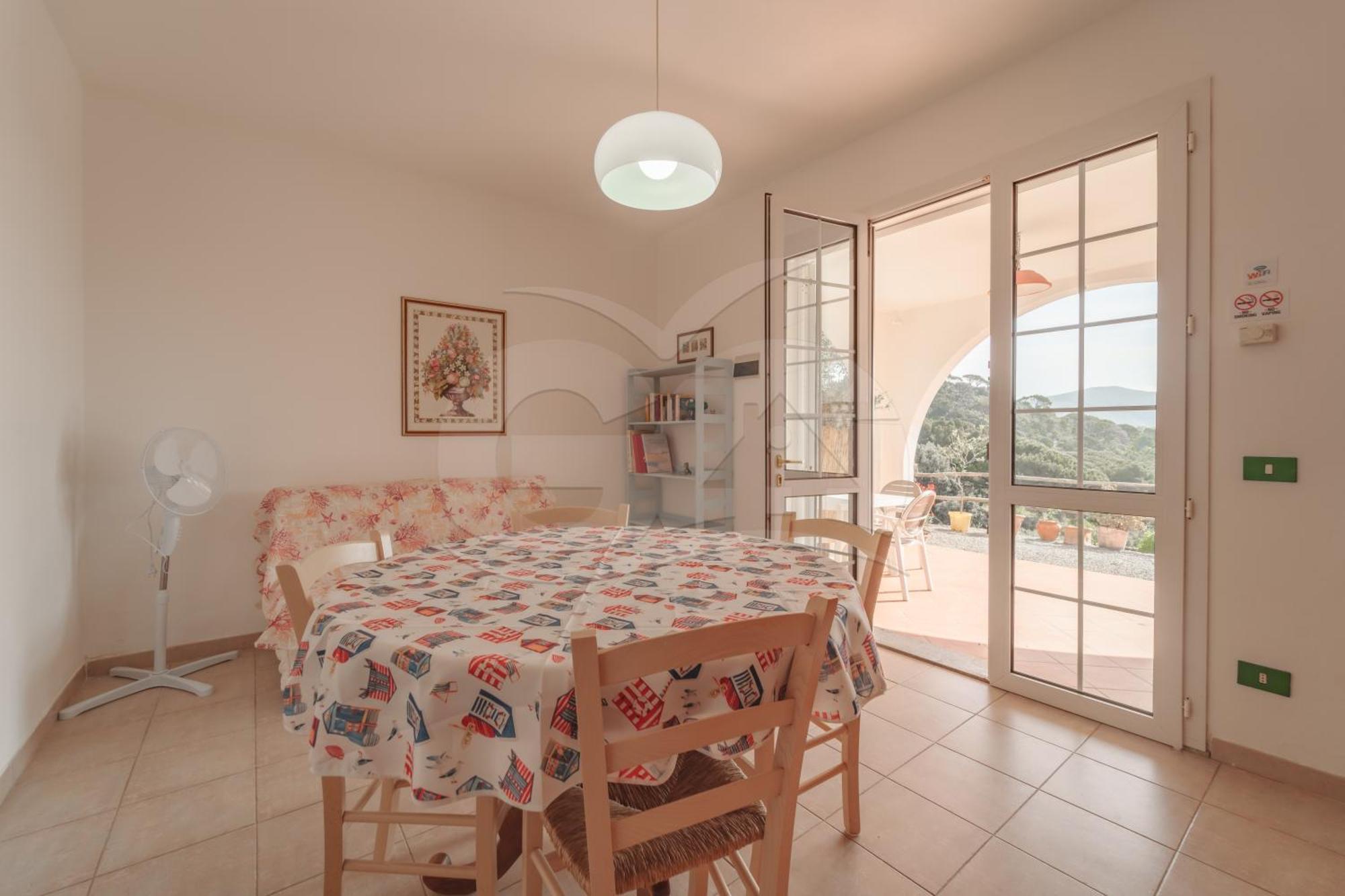 La Palazzina Nel Verde - Goelba Casa Alzi Extérieur photo